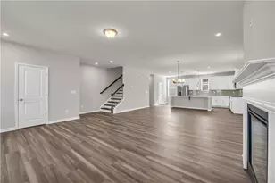 2713 Crk Vw Ter NW, Atlanta, GA 30318 - Photo 9