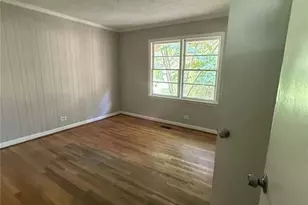 7205 Lakeview Dr, Covington, GA 30014 - Photo 11