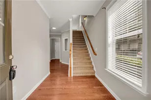 501 Grove Field Ct, Suwanee, GA 30024 - Photo 9