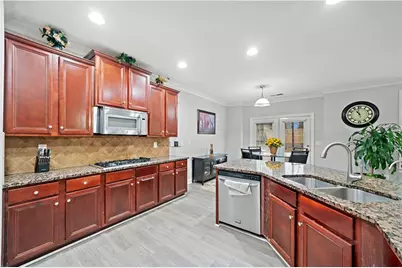 5370 Breckinridge Lane, Cumming, GA 30040 - Photo 9