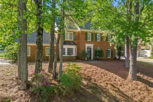 4150 Woodlark Ct NE, Roswell, GA 30075 - Photo 3