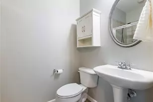 7529 Brookstone Cir, Flowery Branch, GA 30542 - Photo 29
