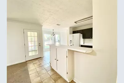 640 Suwanee Lakes Circle, Suwanee, GA 30024 - Photo 11