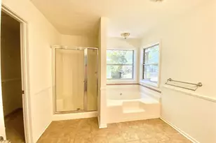640 Suwanee Lakes Circle, Suwanee, GA 30024 - Photo 19
