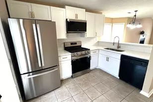 8034 S Bay Ct, Riverdale, GA 30274 - Photo 7