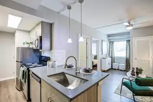 2025 Peachtree Rd NE, Atlanta, GA 30309 - Photo 3