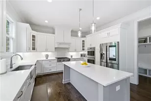 9450 Prestwick Club Dr, Johns Creek, GA 30097 - Photo 17