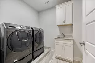 9450 Prestwick Club Dr, Johns Creek, GA 30097 - Photo 41