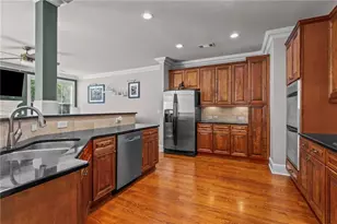 8065 Glisten Ave, Atlanta, GA 30328 - Photo 5