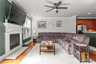 8065 Glisten Ave, Atlanta, GA 30328 - Photo 11