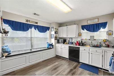 318 Eagle, Stockbridge, GA 30281 - Photo 11