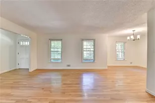 2628 Whitehurst Dr, Marietta, GA 30062 - Photo 7