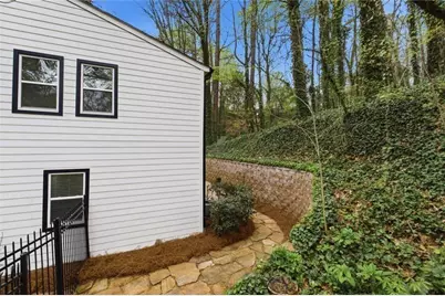 7170 Riverside NW, Atlanta, GA 30328 - Photo 49