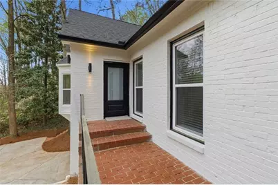 7170 Riverside NW, Atlanta, GA 30328 - Photo 5