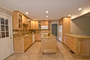 2065 Renault Ln, Atlanta, GA 30345 - Photo 11