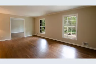 2065 Renault Lane, Atlanta, GA 30345 - Photo 15