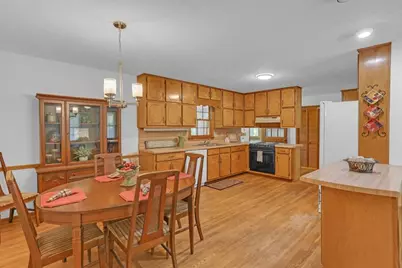 1121 Granite Lane, Loganville, GA 30052 - Photo 5