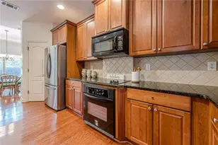 419 Brookes Walk, Woodstock, GA 30188 - Photo 15