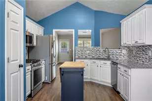 1087 Sham Pointe Dr, Lawrenceville, GA 30043 - Photo 11