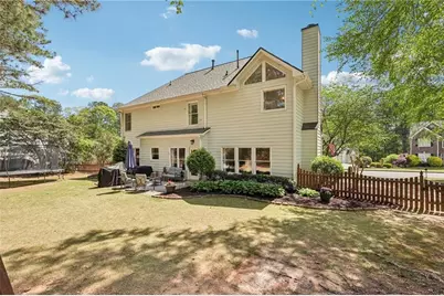 605 Silverberry Lane, Sugar Hill, GA 30518 - Photo 45