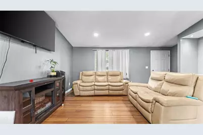 5172 Scarbrough Trail W, Stone Mountain, GA 30088 - Photo 5