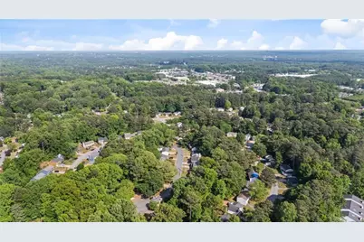 5172 Scarbrough Trail W, Stone Mountain, GA 30088 - Photo 33