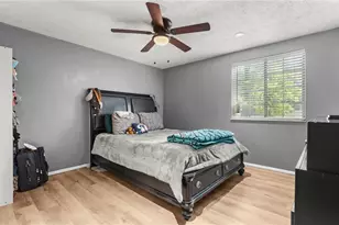 5172 Scarbrough Trail W, Stone Mountain, GA 30088 - Photo 13