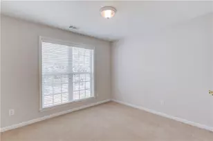 1840 Embassy Walk Ln, Lilburn, GA 30047 - Photo 19