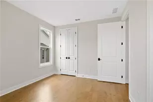 565 Pearl St, Cumming, GA 30040 - Photo 5