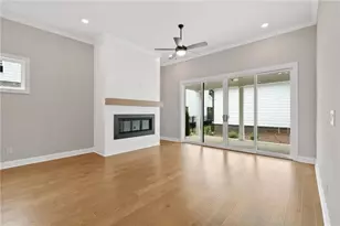 565 Pearl St, Cumming, GA 30040 - Photo 25