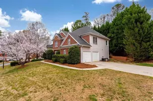 3162 Vickery Dr, Marietta, GA 30066 - Photo 3