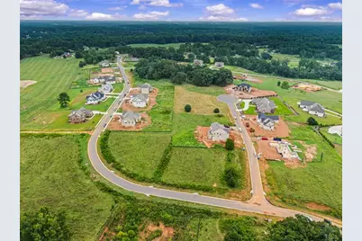 2275 Malcom Estates Drive, Bogart, GA 30622 - Photo 9