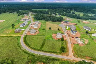 2275 Malcom Ests Dr, Bogart, GA 30622 - Photo 9