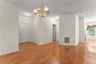 1015 Holly Dr, Gainesville, GA 30501 - Photo 11