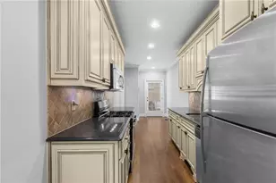 653 N Highland Ave NE, Atlanta, GA 30306 - Photo 15