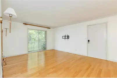 3005 Seven Pines Lane #201, Atlanta, GA 30339 - Photo 9