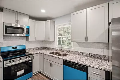 835 Pine Roc Drive, Stone Mountain, GA 30083 - Photo 15