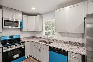 835 Pine Roc Dr, Stone Mountain, GA 30083 - Photo 15