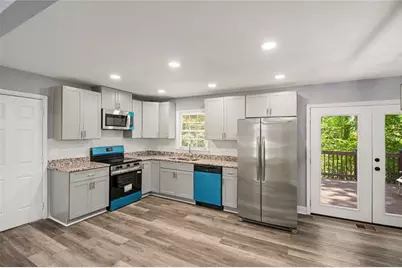 835 Pine Roc Drive, Stone Mountain, GA 30083 - Photo 13