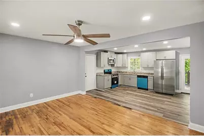 835 Pine Roc Drive, Stone Mountain, GA 30083 - Photo 9