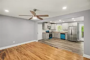 835 Pine Roc Dr, Stone Mountain, GA 30083 - Photo 9