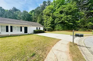 655 Baron Dr, Monroe, GA 30655 - Photo 1