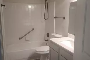 825 Hank Aaron Dr SW, Atlanta, GA 30315 - Photo 13