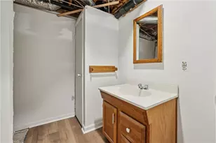 6757 Riverside Dr, Atlanta, GA 30328 - Photo 35