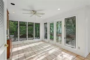 6757 Riverside Dr, Atlanta, GA 30328 - Photo 19