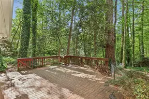 6757 Riverside Dr, Atlanta, GA 30328 - Photo 37