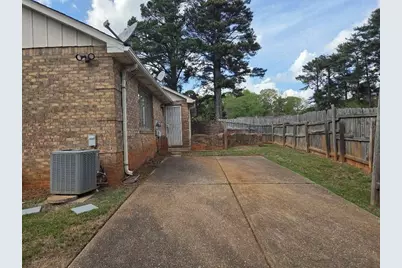 2120 Fieldstone View SE, Conyers, GA 30013 - Photo 11