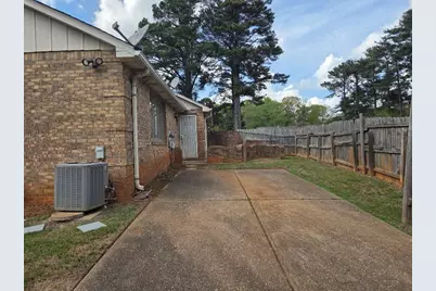 2120 Fieldstone View SE, Conyers, GA 30013 - Photo 11