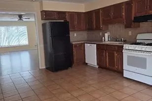 2120 Fieldstone View SE, Conyers, GA 30013 - Photo 3