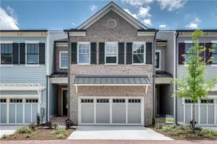 435 Maplewood Dr, Roswell, GA 30075 - Photo 1